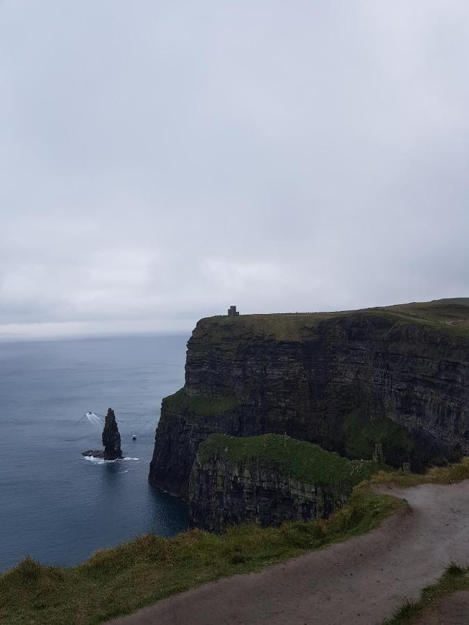 Fairwinds Guest Accommodation Doolin Eksteriør bilde